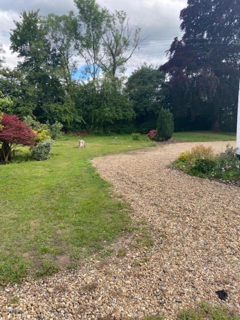 Old Rectory - Scoulton Apartment Great Ellingham Екстериор снимка
