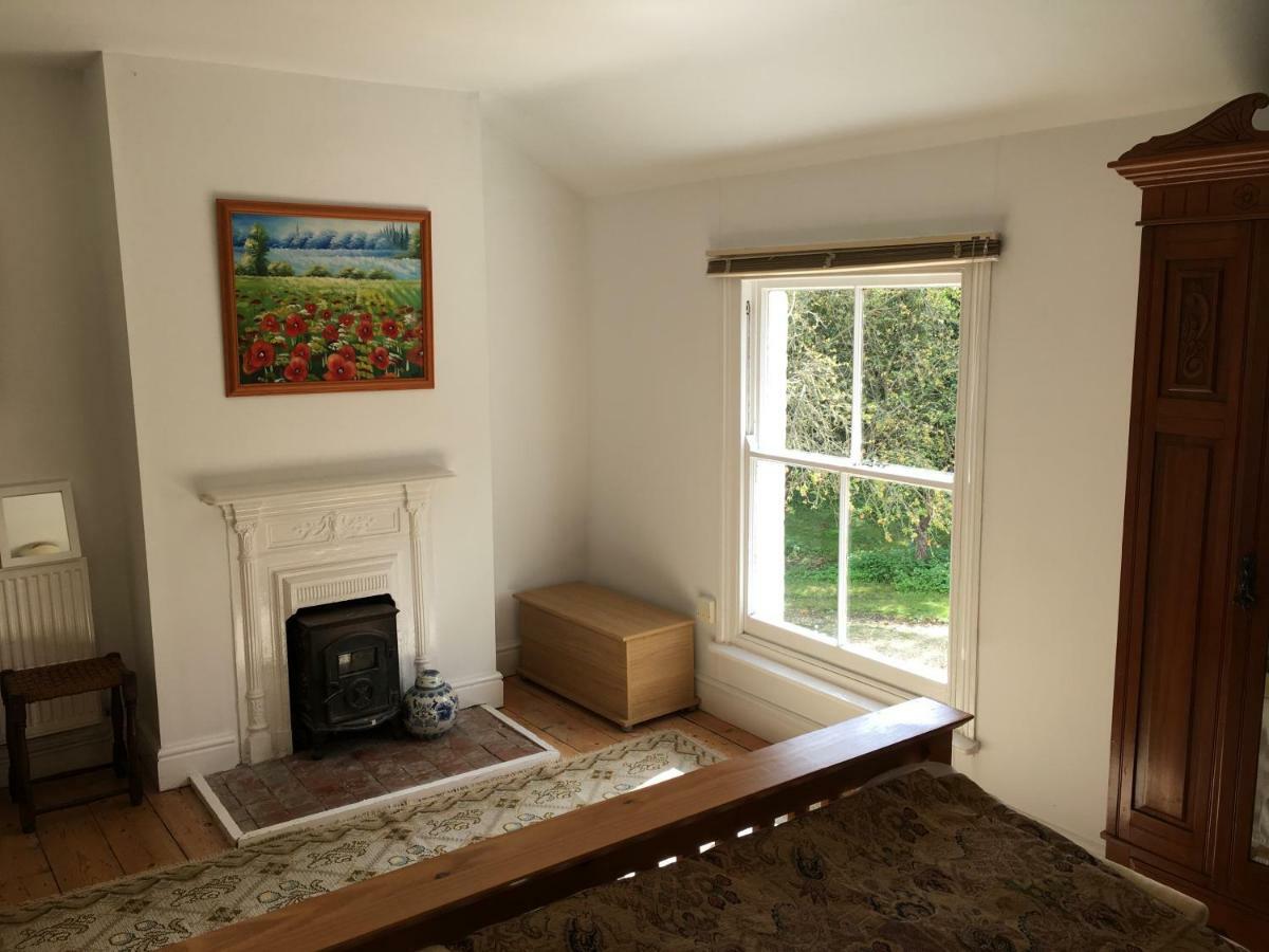 Old Rectory - Scoulton Apartment Great Ellingham Екстериор снимка